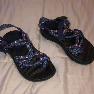 Size 6 chacos